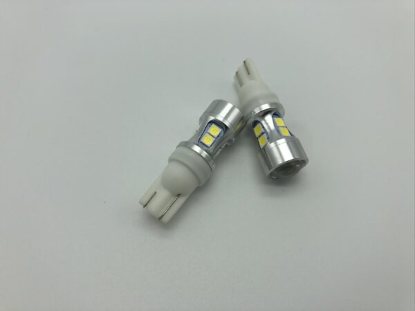 Led sijalica ubodna  T10 3030  10smd  2w  12v