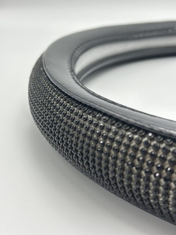 NAVLAKA VOLANA CRYSTAL / CARBON - BLACK